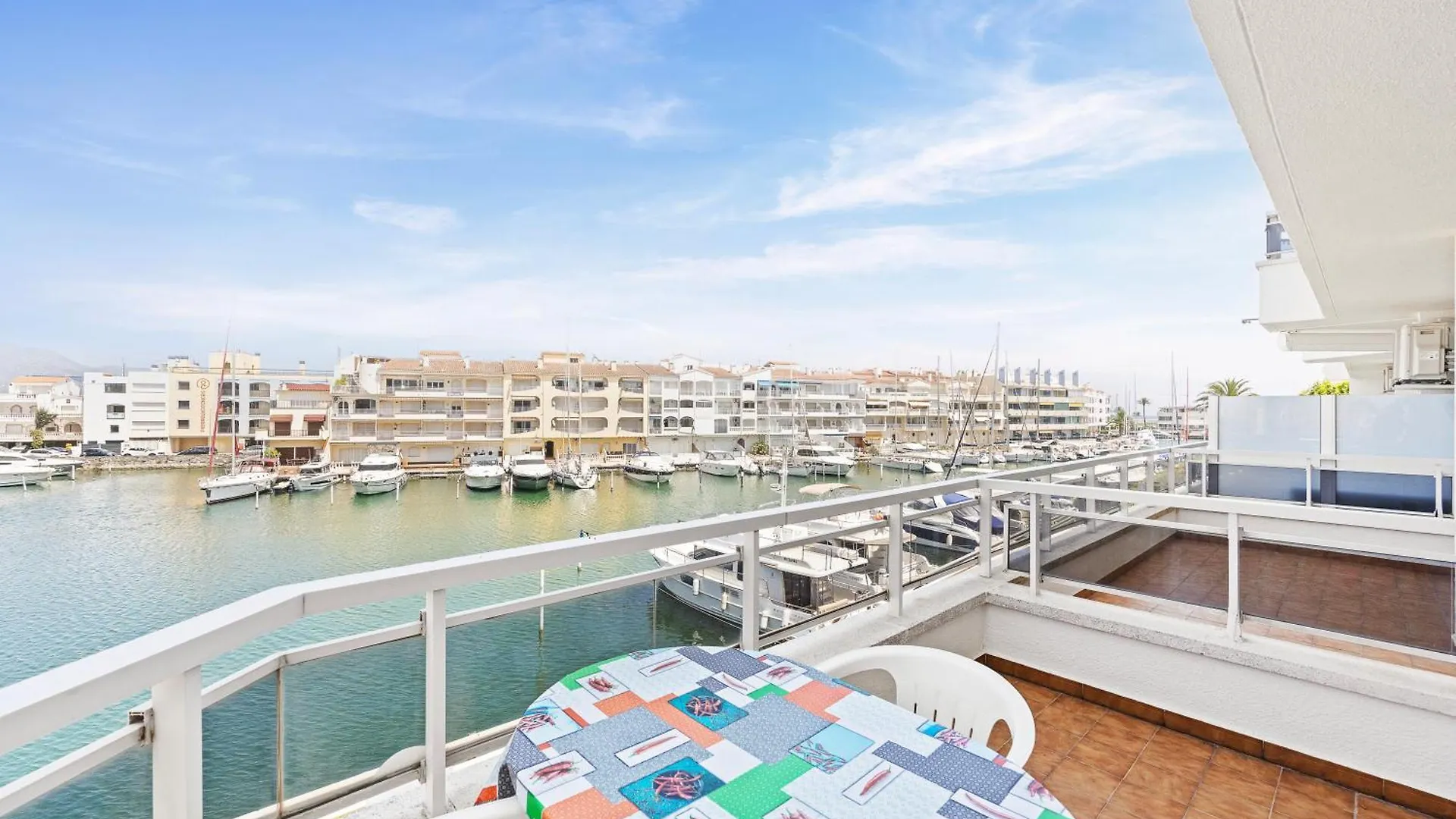 Apartamento B Frente Al Canal Con Terraza Empuriabrava
