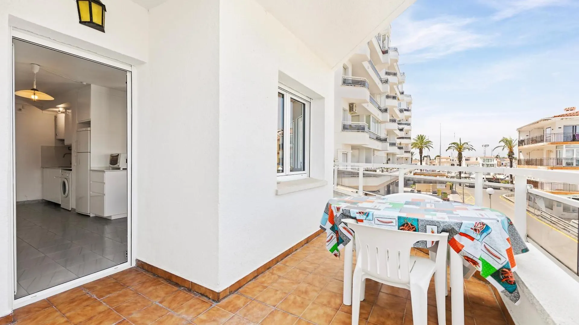 Apartamento B Frente Al Canal Con Terraza Empuriabrava