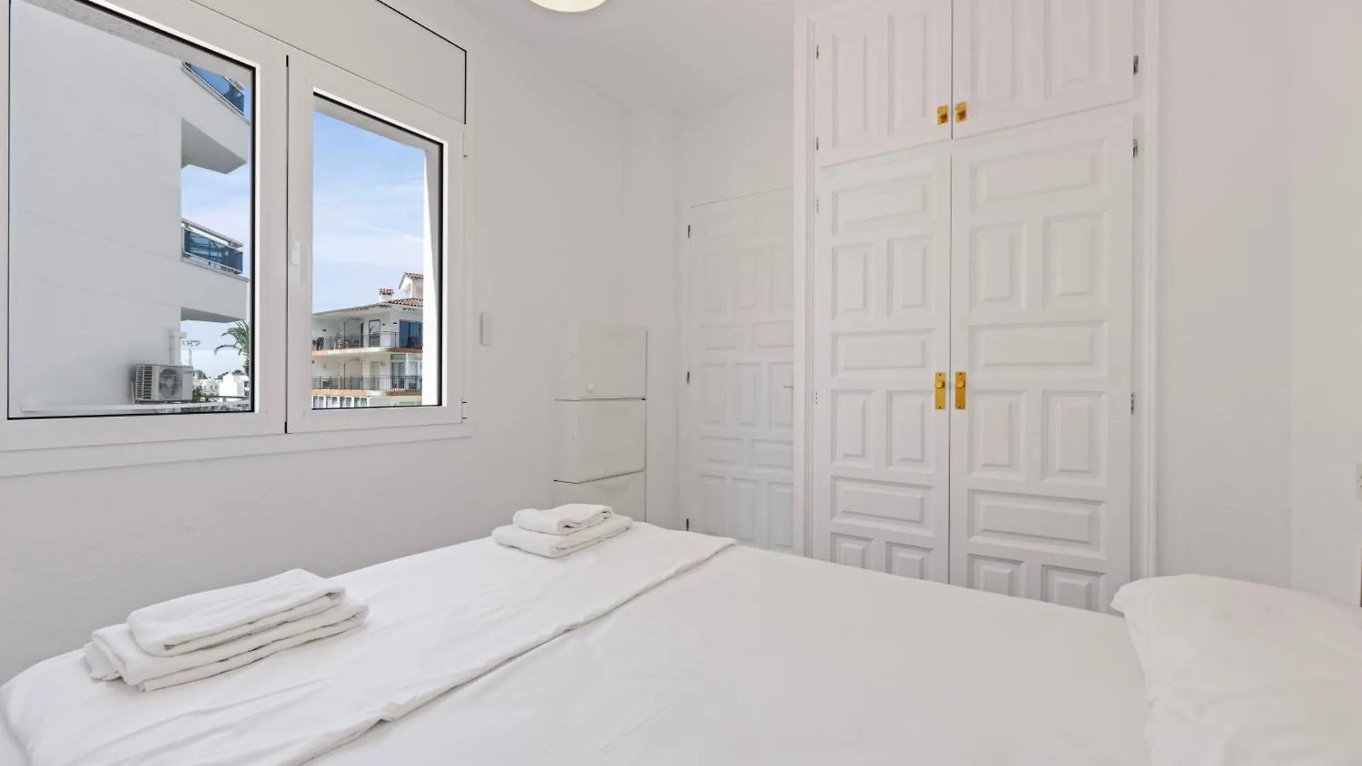 Apartamento B Frente Al Canal Con Terraza Empuriabrava 0*,